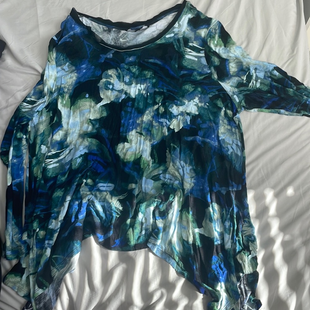 Simply Vera Blouse